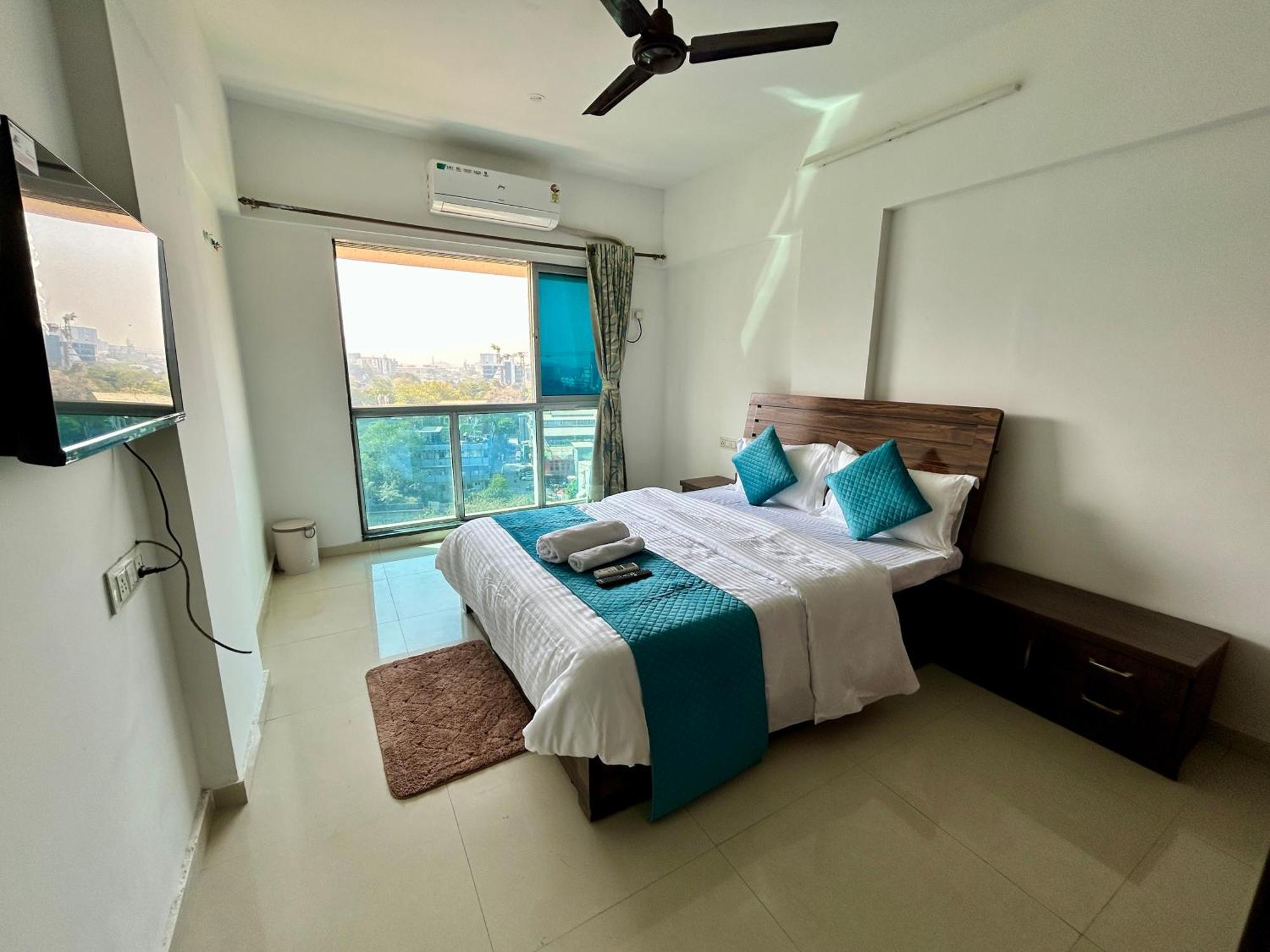 Zenith Homes - Boomerang Suites มุมไบ ภายนอก รูปภาพ