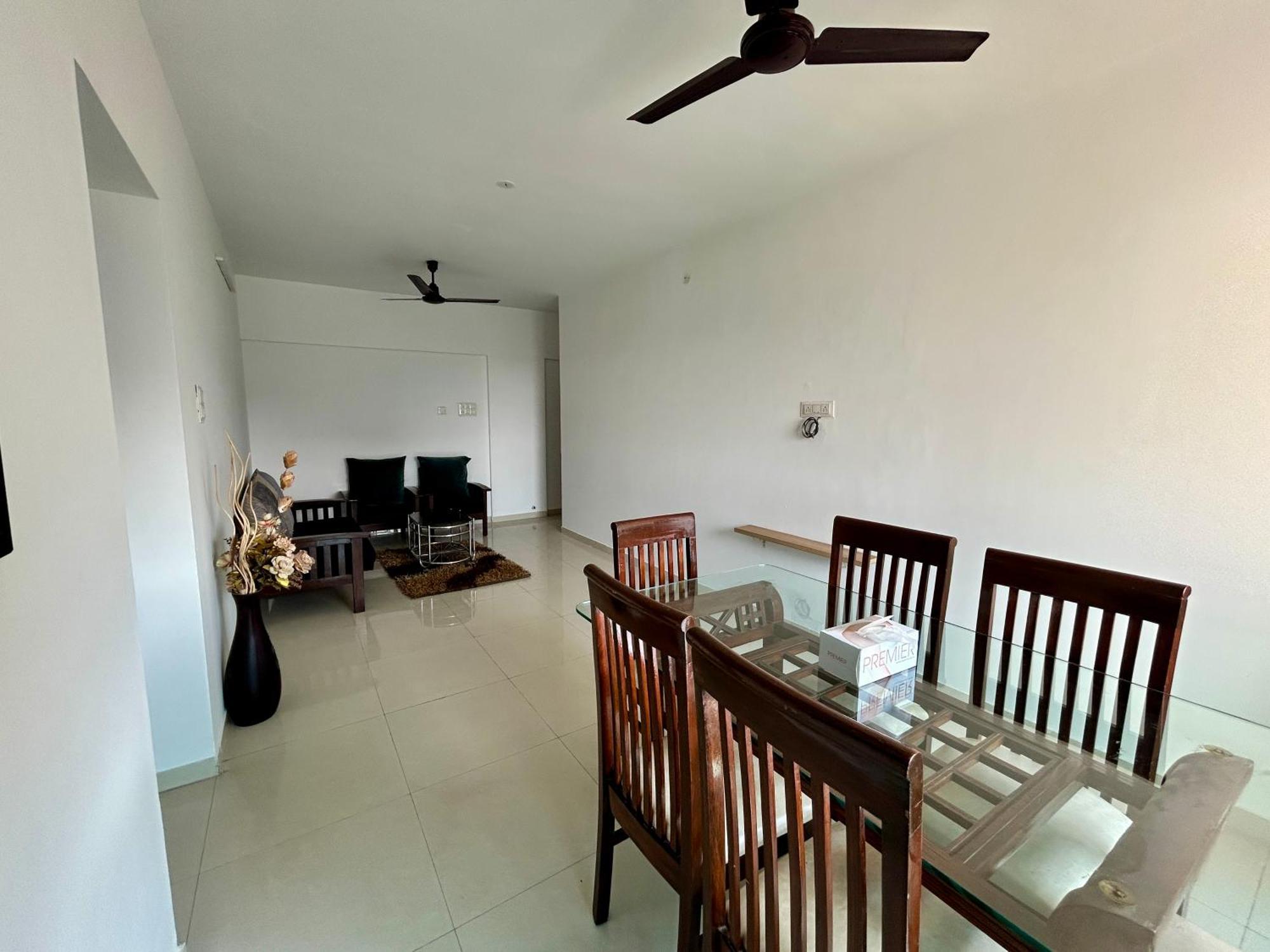 Zenith Homes - Boomerang Suites มุมไบ ภายนอก รูปภาพ